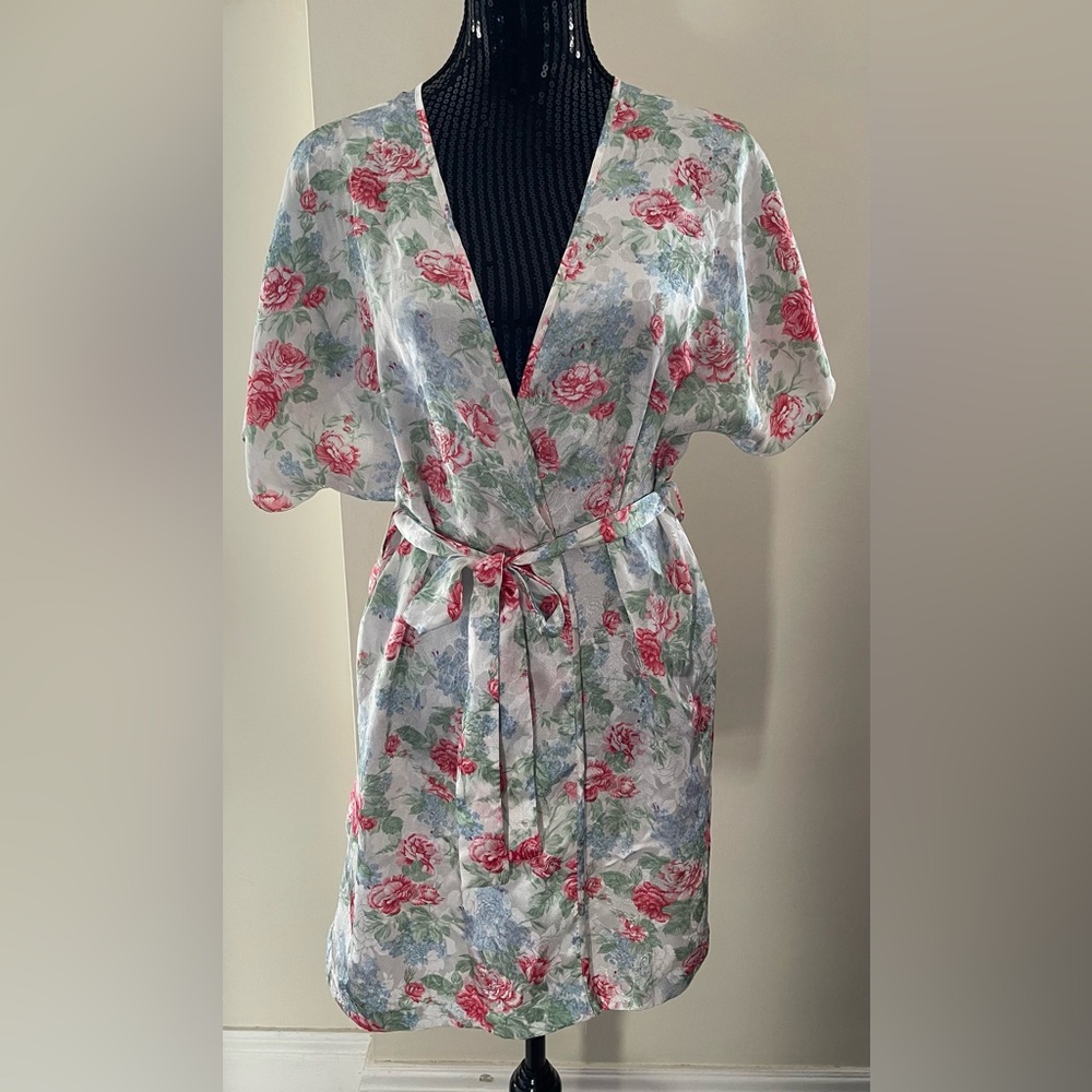 Vintage Lindor For Eatons Floral Kimono Robe